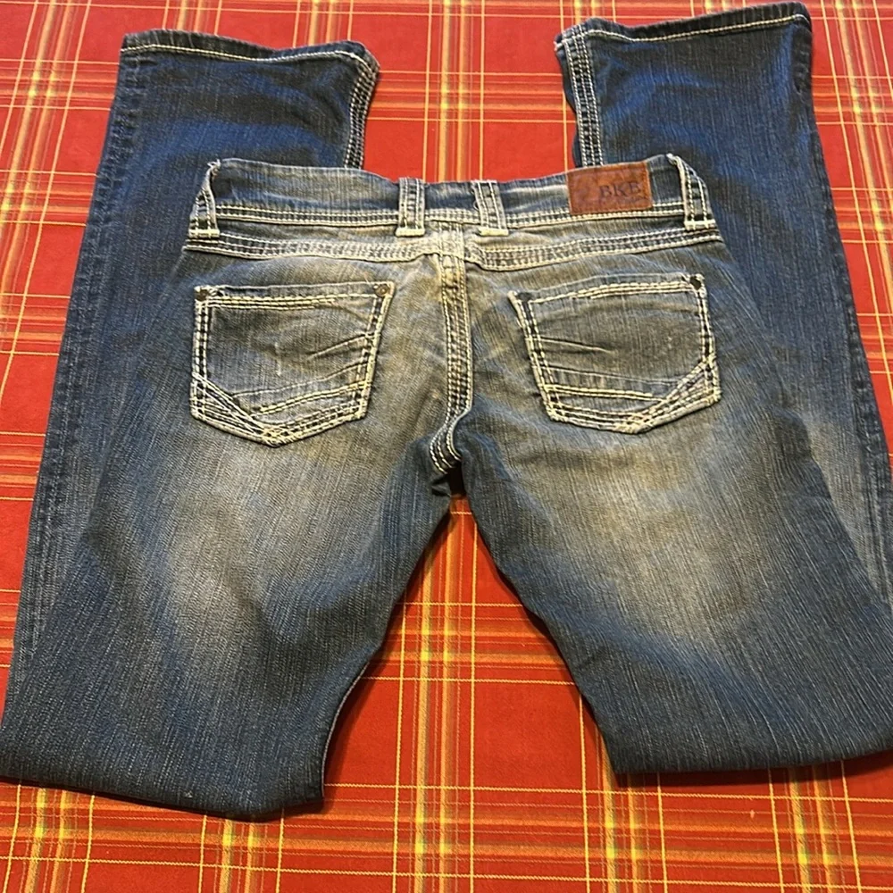 BKE denim Stella 27 X 33 1/2 Bootcut 5 Pocket Distressed Jeans EUC Worn Once Vtg - Picture 2 of 13
